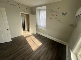 Building Photo - 114-114 Denoon St