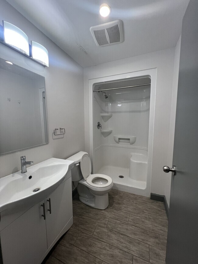 Photo du bâtiment - 258C-258C Sunview St