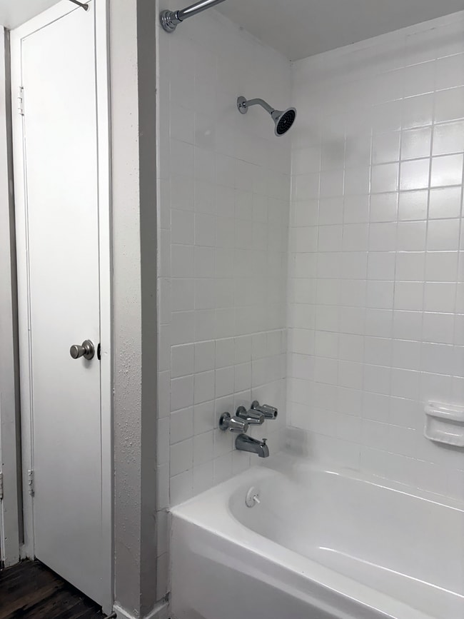 Interior Photo - Creeks Edge Apartments