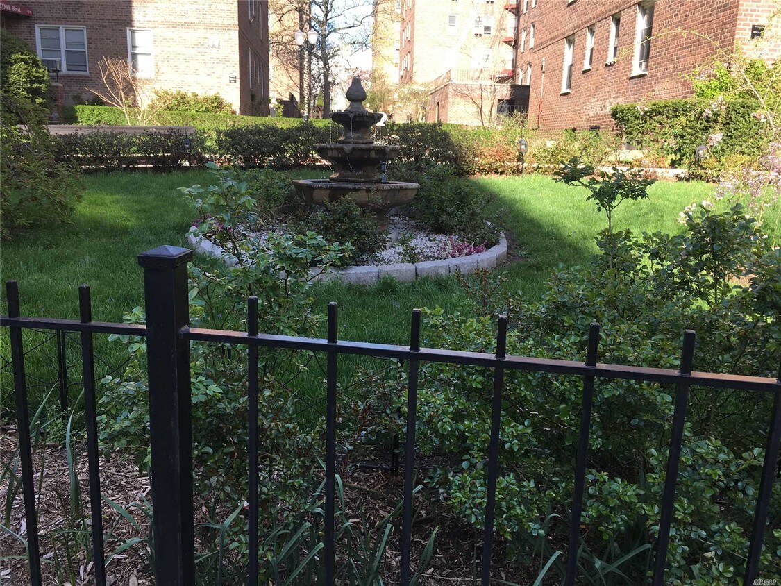 6711 Yellowstone Blvd, Queens, NY 11375 House Rental in Queens, NY