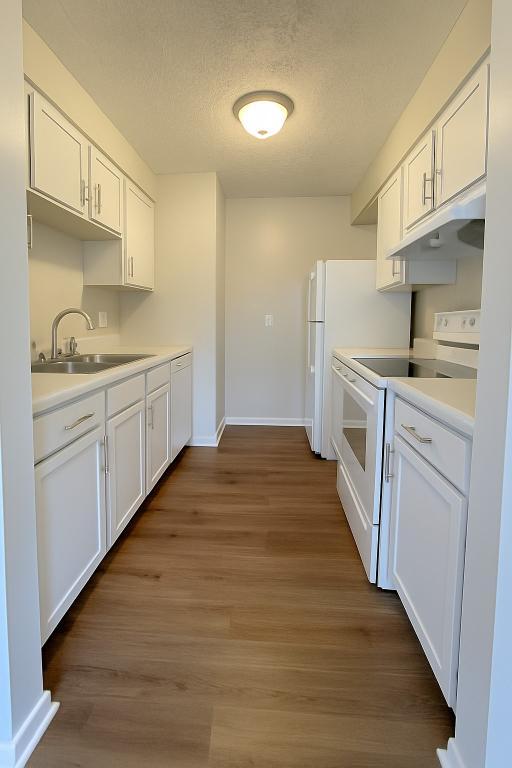 Foto del edificio - 3839 Silver Lake Rd