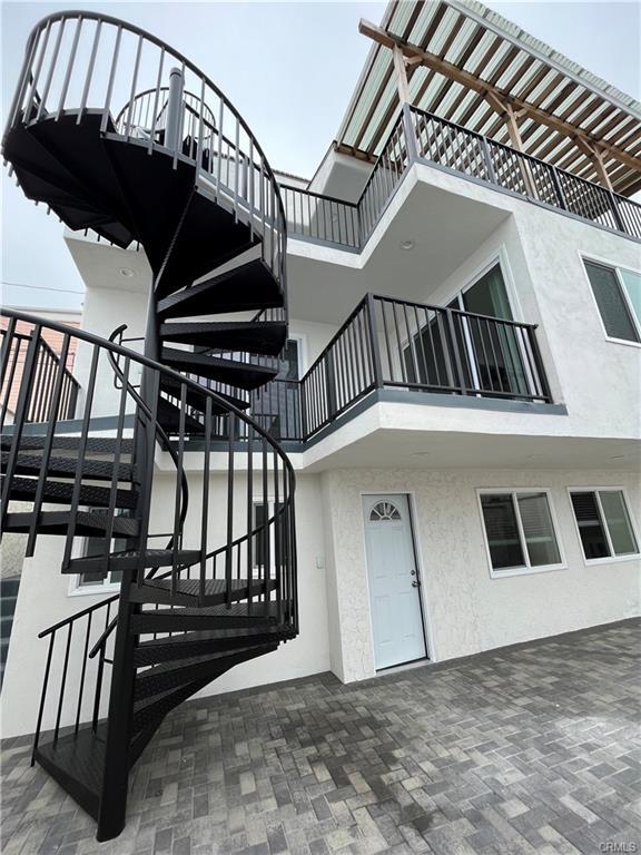 Building Photo - 945 Montgomery Dr