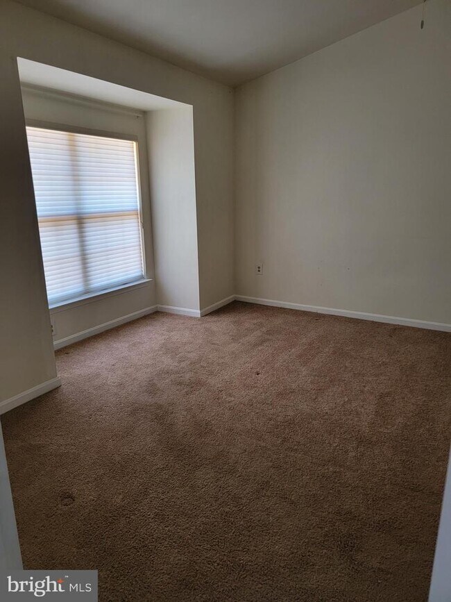 Building Photo - 1809 Manorfield Ct