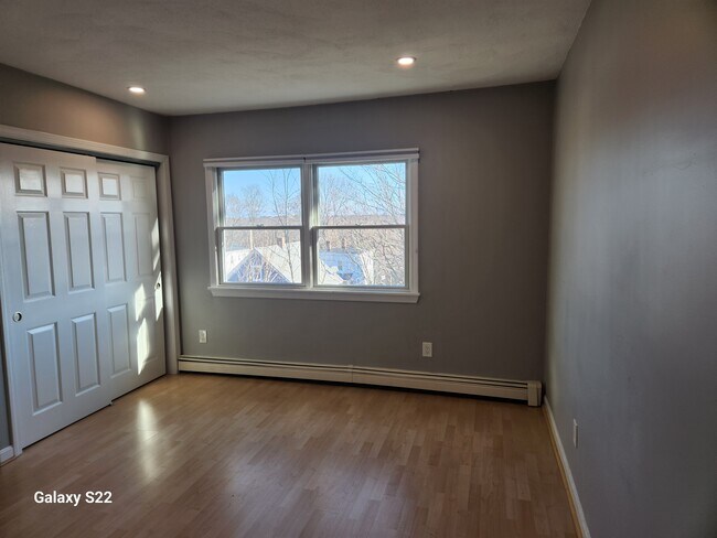 dormitorio #2 - 20 Pleasant St