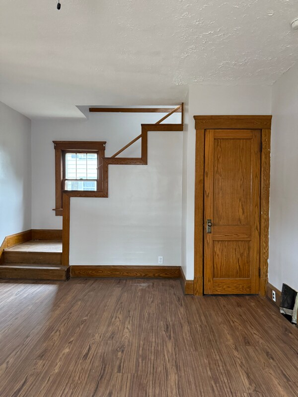 Foto del edificio - 420 6th St NE