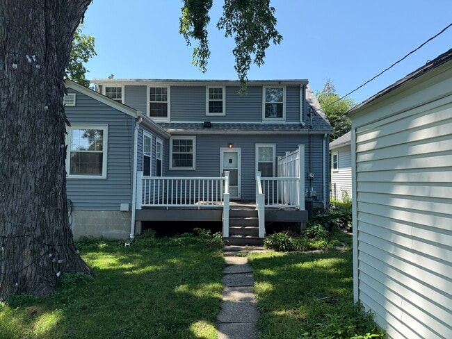 Back Exterior - 5621 16th Ave S