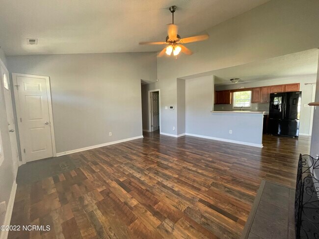 Building Photo - 324 Top Knot Rd