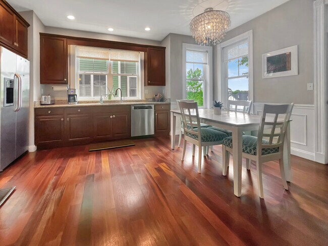 Dining/ Kitchen - 46 Craigie St