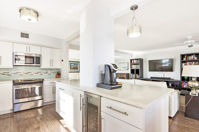 Foto del edificio - 5380 N Ocean Dr