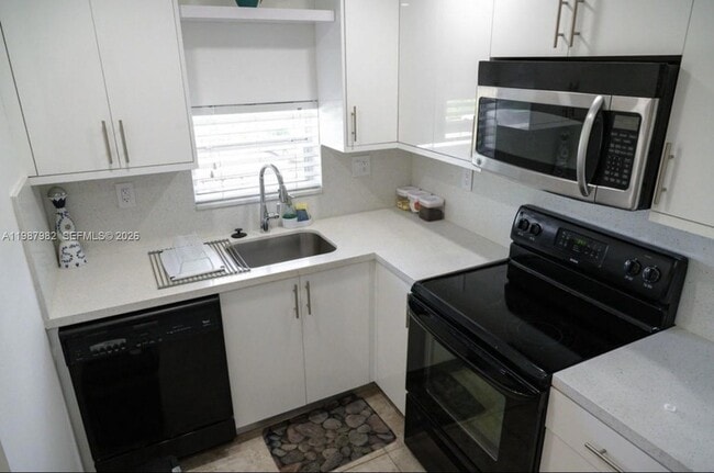 Foto del edificio - 8901 S Hollybrook Blvd