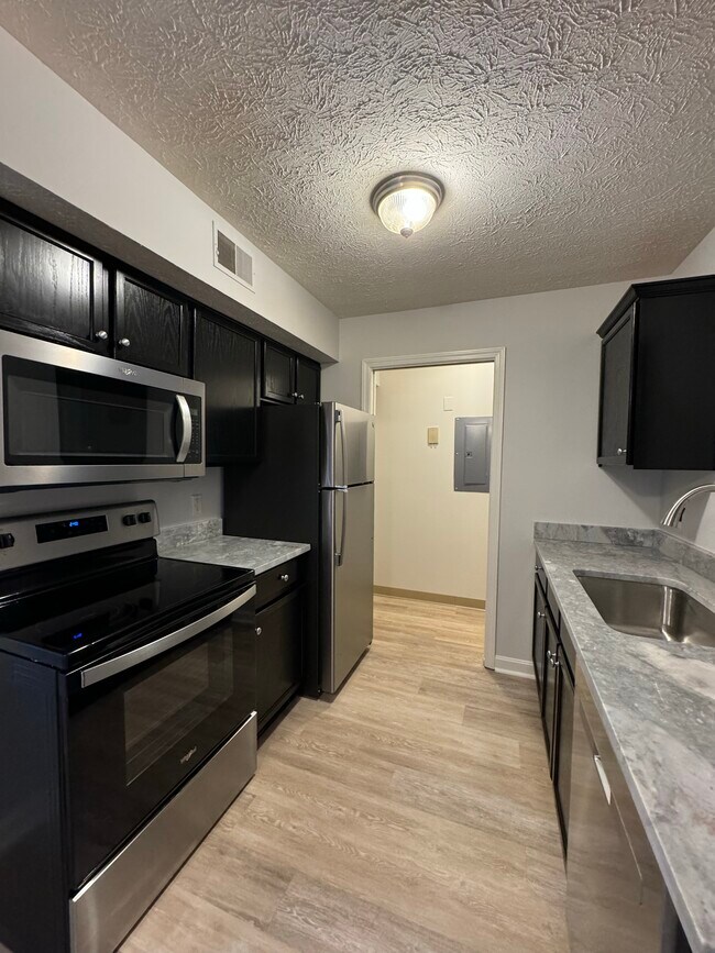 Building Photo - Woodfield