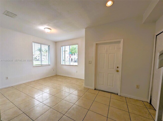 Foto del edificio - 2726 SE 16th Ave