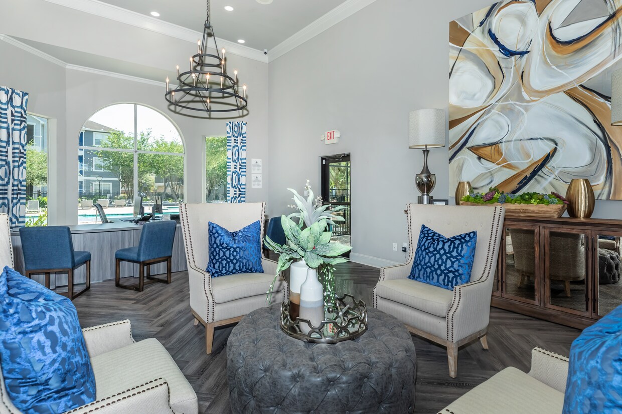 14723 W Oaks Plaza St, Houston, TX 77082