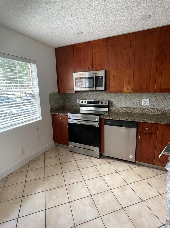 Building Photo - 1599 Springside Dr