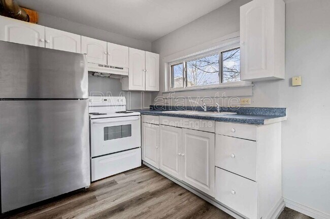 Foto del edificio - 106 E Vine St