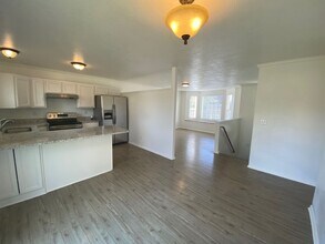 Building Photo - 626 N 1260 W