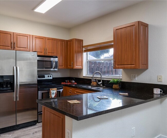 Foto del edificio - 3 br, 2 bath Townhome - 12760 Sw 49th Court