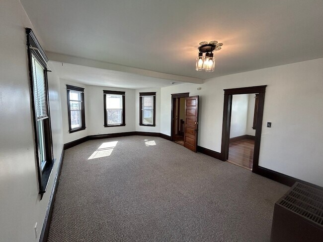 Foto del edificio - 31 Chrome St