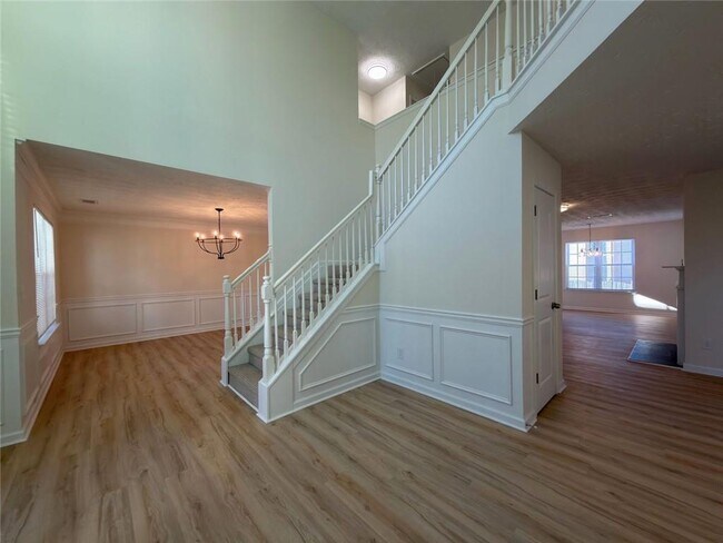 Foto del edificio - 2770 Austin Ridge Dr NE