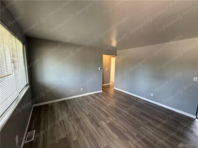Foto del edificio - 5444 Bellefontaine Rd