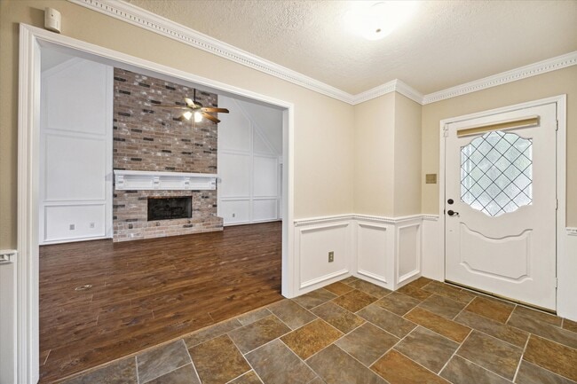 Building Photo - 4 Falling Star Rd