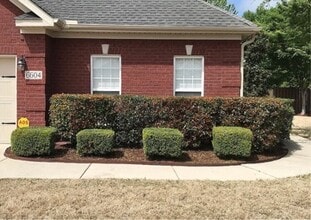 Building Photo - 6604 Lizzie Ln SE Building Photo - 6604 Lizzie Ln SE