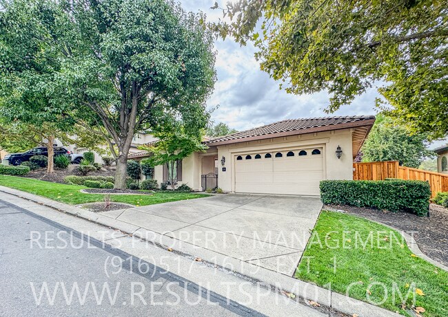 Foto del edificio - Luxury Whitney Oaks Retreat – Private Gated Community in Rocklin