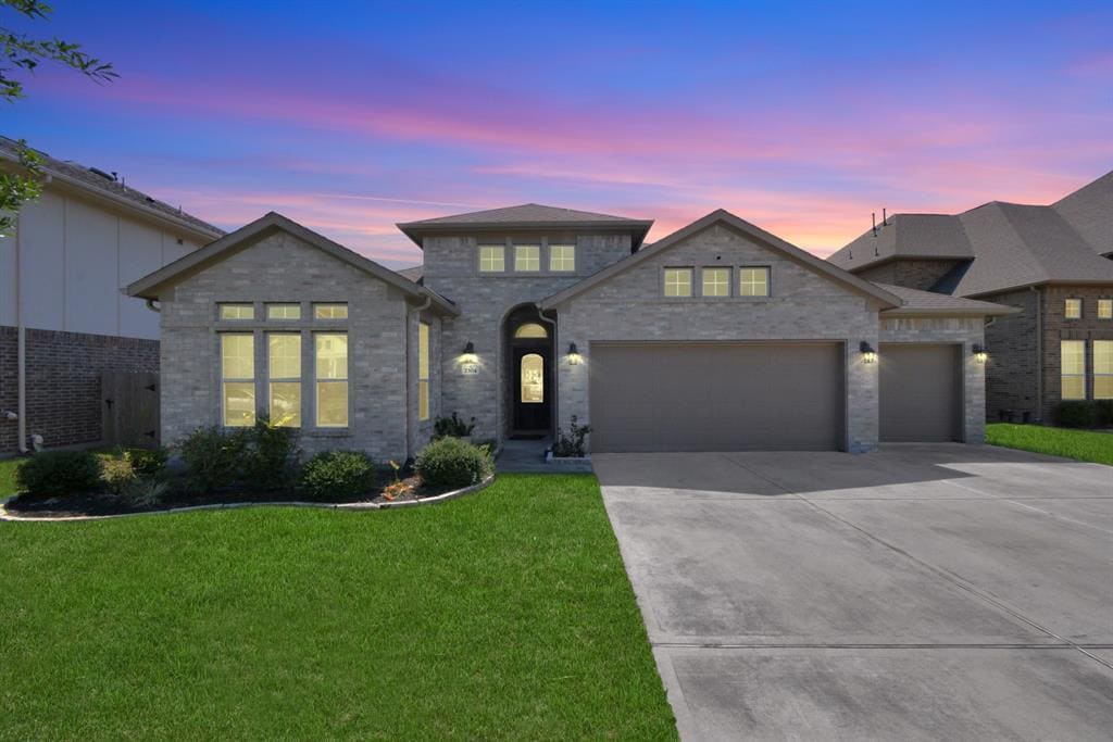 Primary Photo - 2304 Tobarra Ln