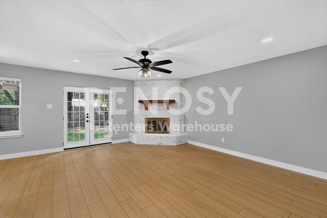 Foto del edificio - Completely Refreshed Arlington Home