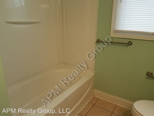 Building Photo - 2 br, 2.5 bath House - 1805 Wheat St.