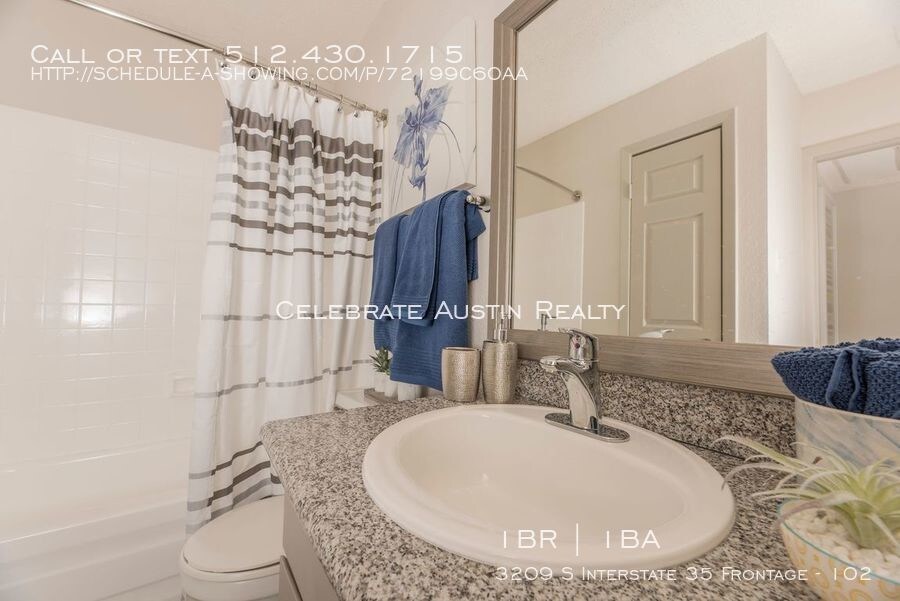 Foto principal - 3209 S IH 35 Frontage Rd