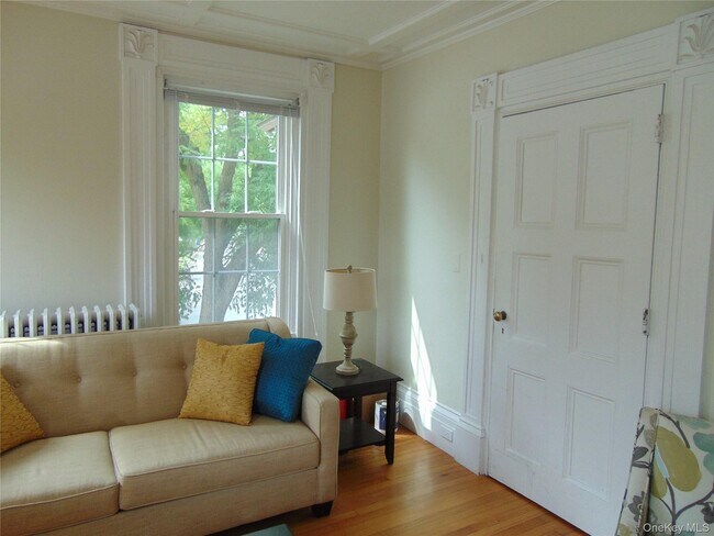 Building Photo - 205 Union St