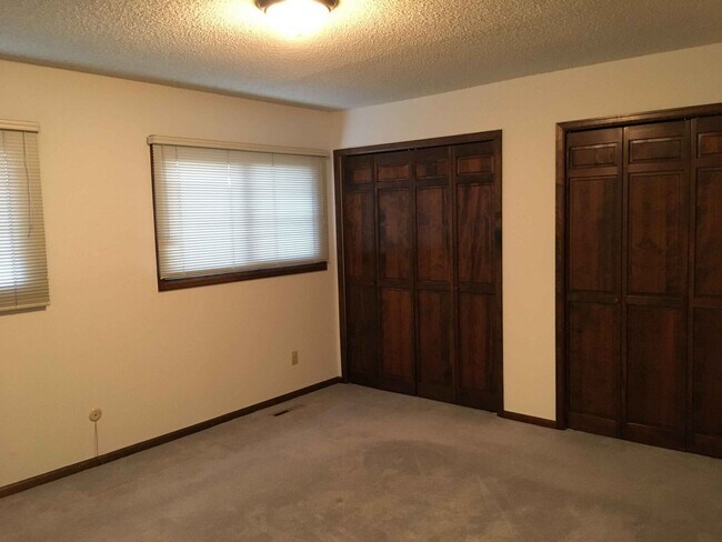 Foto del edificio - 1436 Centennial Rd