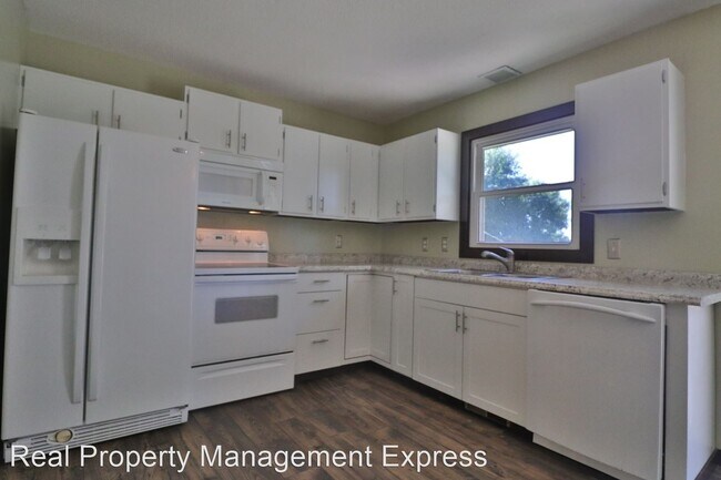 Foto del edificio - 3 br, 2 bath House - 121 N. Meyer Ln.