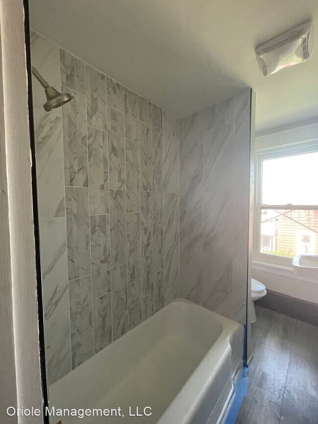 Foto del edificio - 4 br, 1.5 bath House - 431 LAUREL ST