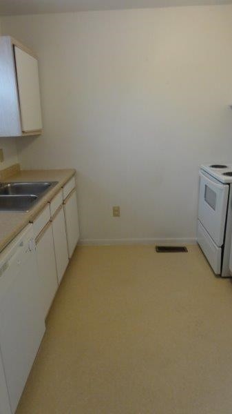 Building Photo - Waterford Townhomes