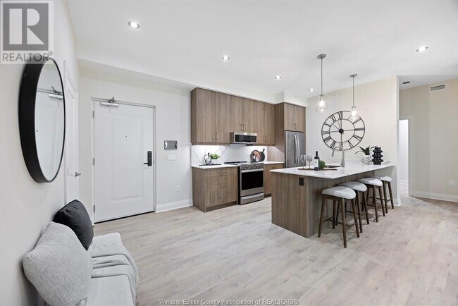 Photo du bâtiment - 1826 Wyoming Ave