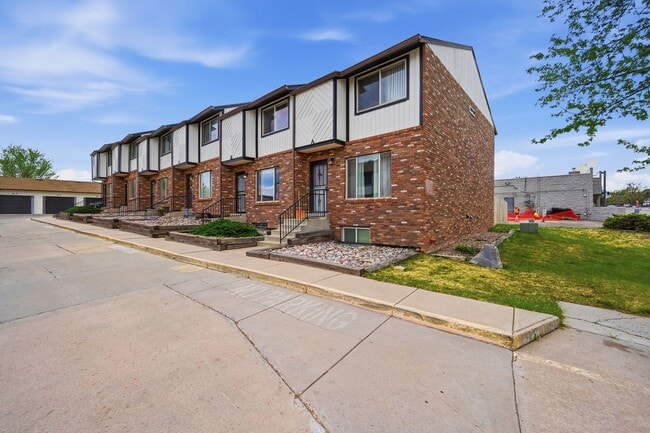 Foto del edificio - 9850 W Stanford Ave