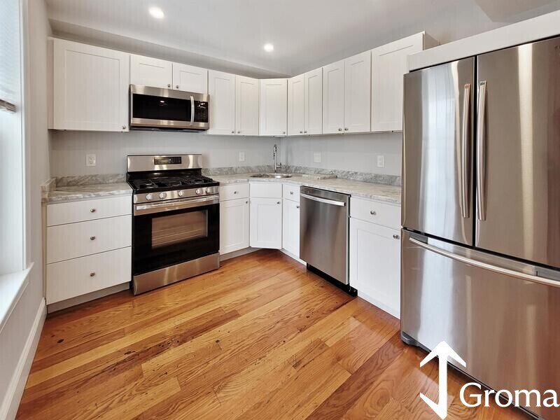 Foto principal - 127 Shirley St