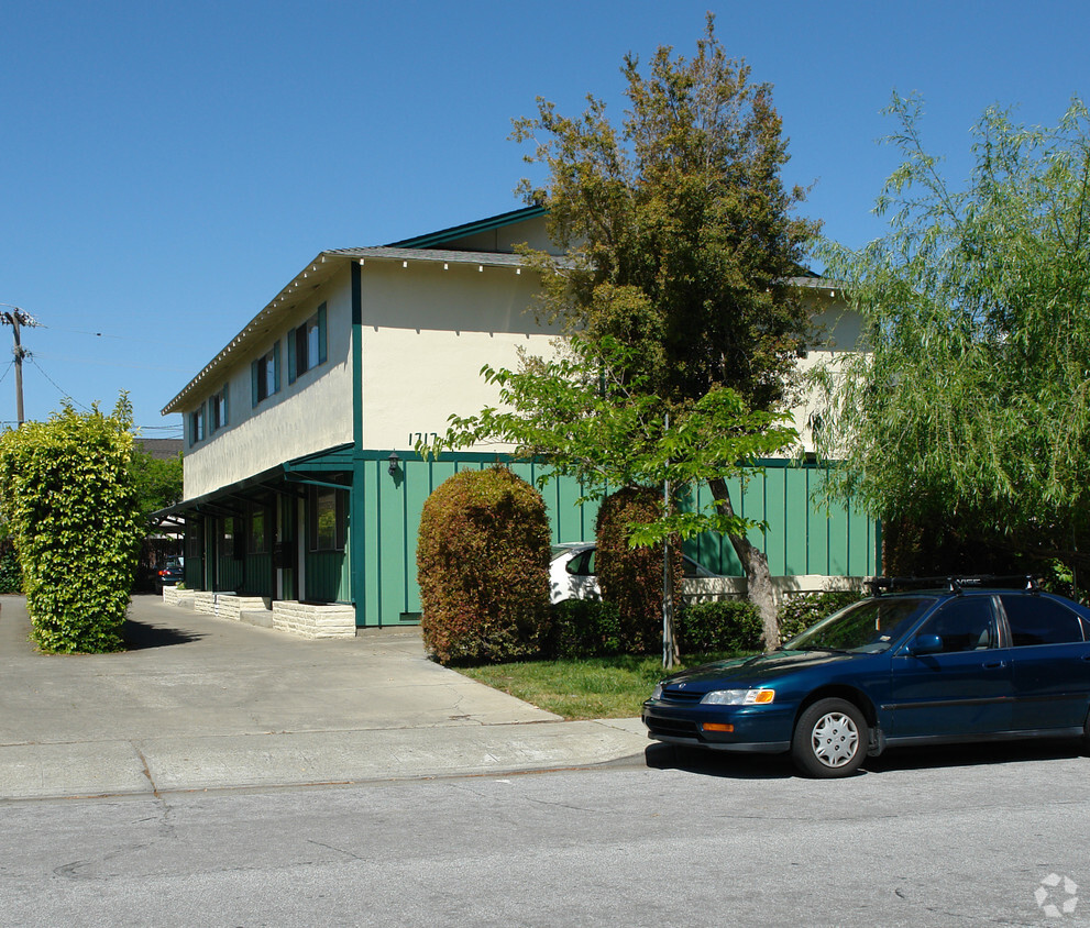Primary Photo - 1717 Noranda Dr