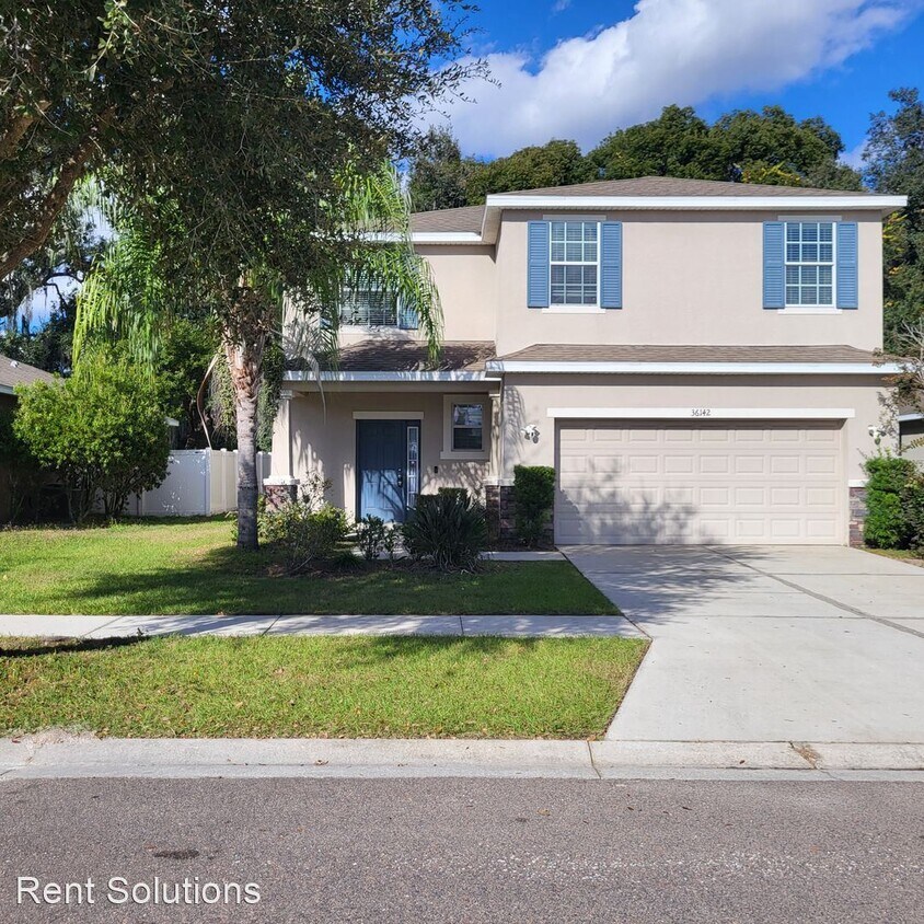 4 br, 2.5 bath House 36142 Laguna Hills House Rental in Zephyrhills, FL