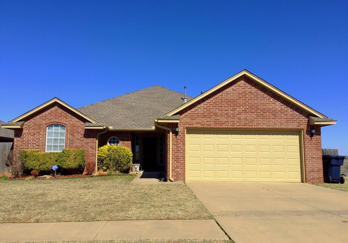Foto principal - 1745 Sq. Ft.- Open Floor Plan- Edmond Schools