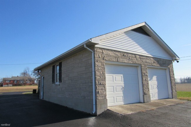 Building Photo - 3 br, 2 bath House - 5708 Rineyville Rd