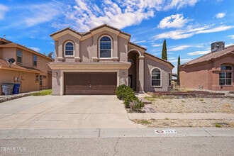Building Photo - 3653 Tierra Inca Dr
