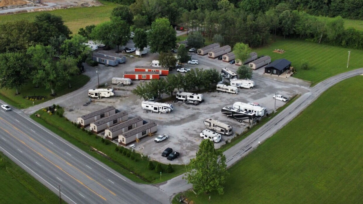 Primary Photo - 2422 Highway 43 S