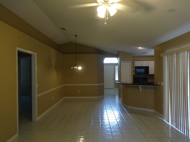 Building Photo - 907 Brookmeadow Dr