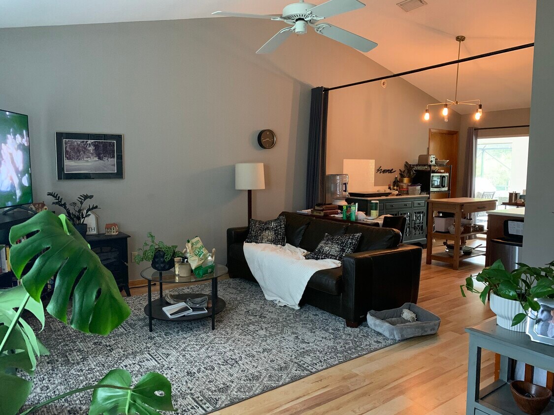 Living Room - 17707 121st Ter N