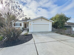 Building Photo - 1885 Seville Dr