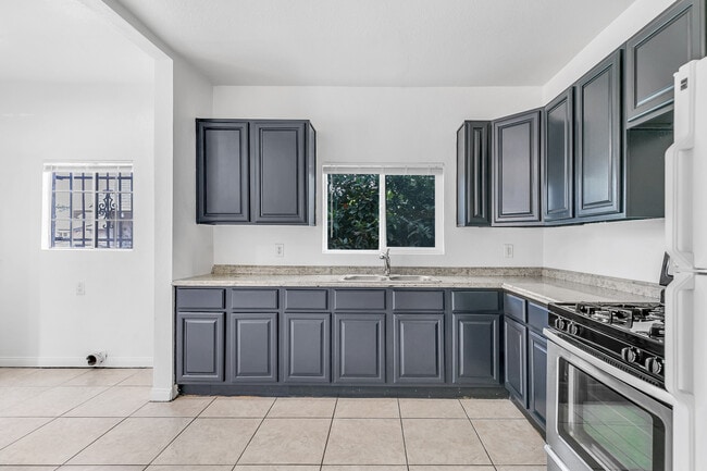 Foto del edificio - 321 E 84th St