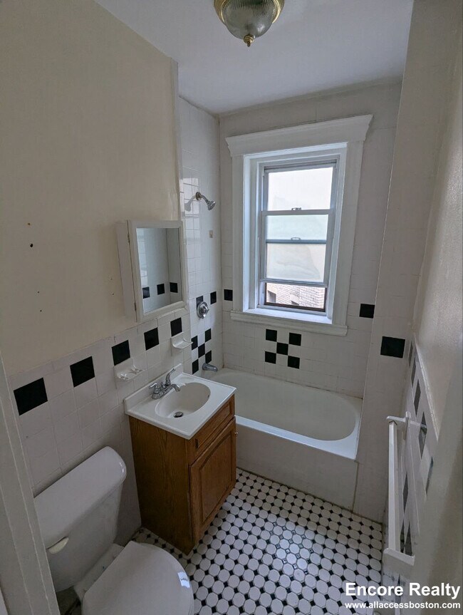 Building Photo - 360 Riverway